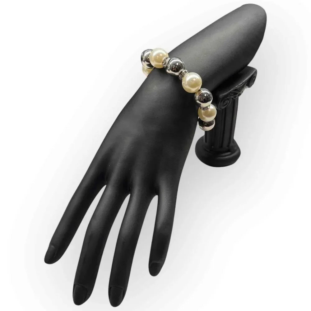 NWT Paparazzi Stretch One Size Mock Pearl Women’s Bracelet